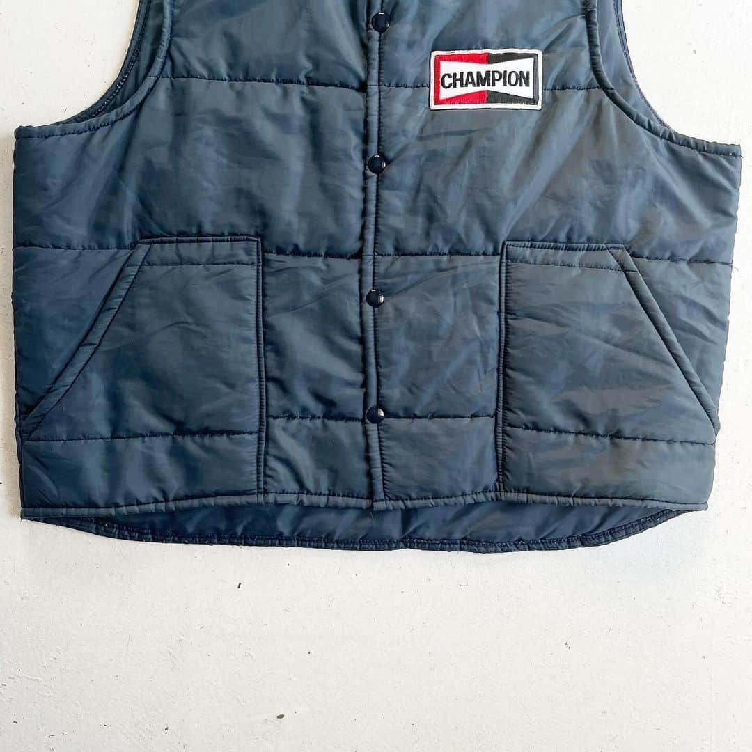 DROP...vintage select shopさんのインスタグラム写真 - (DROP...vintage select shopInstagram)「1980s Champion Spark Plugs Racing Down Vest MADE IN USA 【L】」12月2日 15時11分 - tokyo_drop