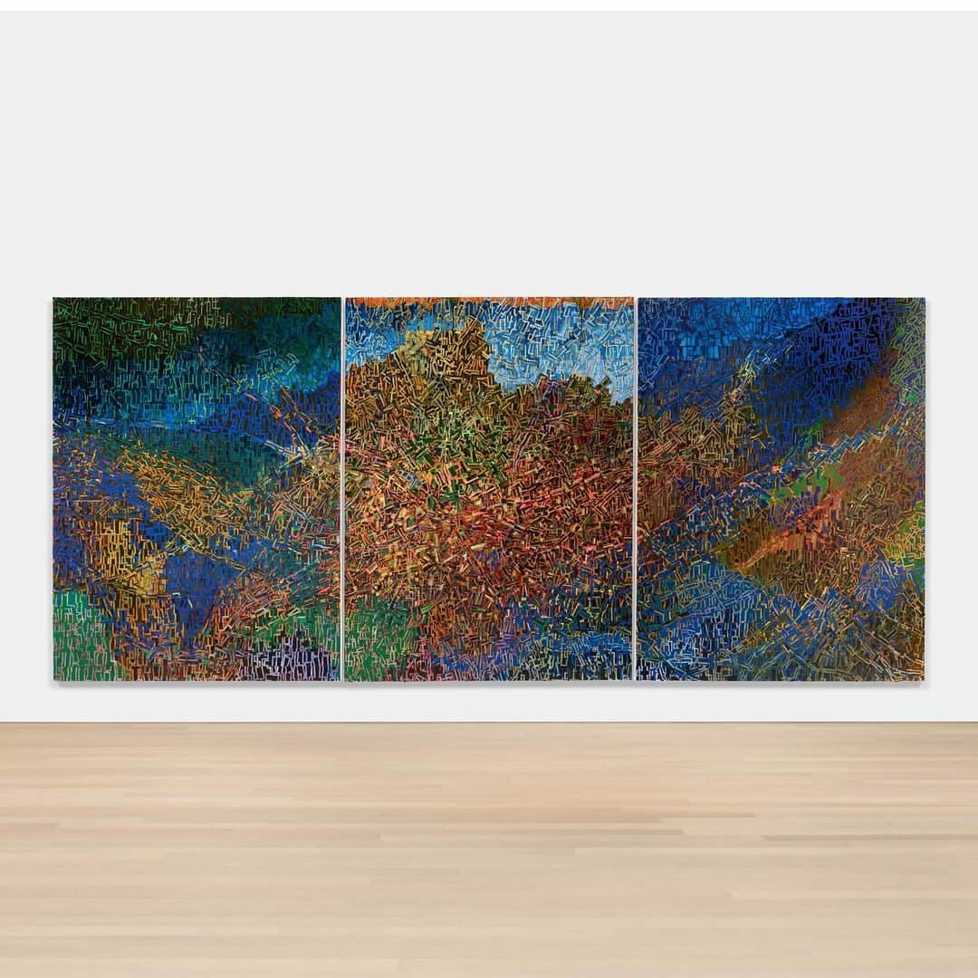 ガゴシアン・ギャラリーさんのインスタグラム写真 - (ガゴシアン・ギャラリーInstagram)「The twenty-first edition of Art Basel Miami Beach (@artbasel) opens at the Miami Beach Convention Center this week! Gagosian's presentation includes an extensive selection of modern and contemporary works.  A selection of artworks by artists including Theaster Gates (@theastergates), Lauren Halsey (@summaeverythang), Rick Lowe (@rickloweofficial), and Mark Tansey is also presented online. Follow the link in our bio to view the works on gagosian.com, or contact the gallery via DM or at inquire@gagosian.com for more information. __________ #ArtBasel #Gagosian (1) Theaster Gates, "Untitled," 2023 © Theaster Gates; (2) Rick Lowe, "Rift," 2023 © Rick Lowe Studio; (3) Lauren Halsey, "Untitled," 2023 © Lauren Halsey; (4) Mark Tansey, "About," 2023 © Mark Tansey」12月3日 1時12分 - gagosian