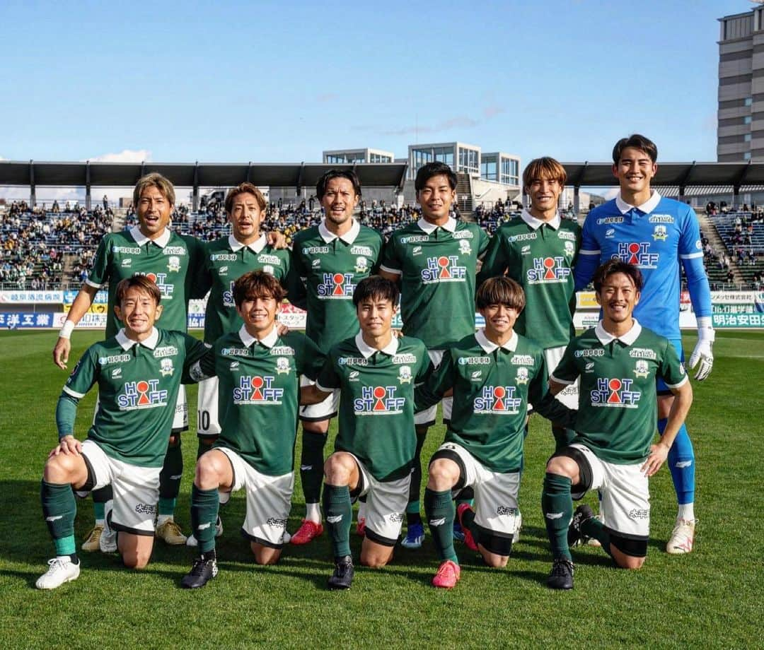 ＦＣ岐阜のインスタグラム：「. MATCH PHOTO📸 vs ギラヴァンツ北九州  #fcgifu #FC岐阜 #MOVEYOURHEART」