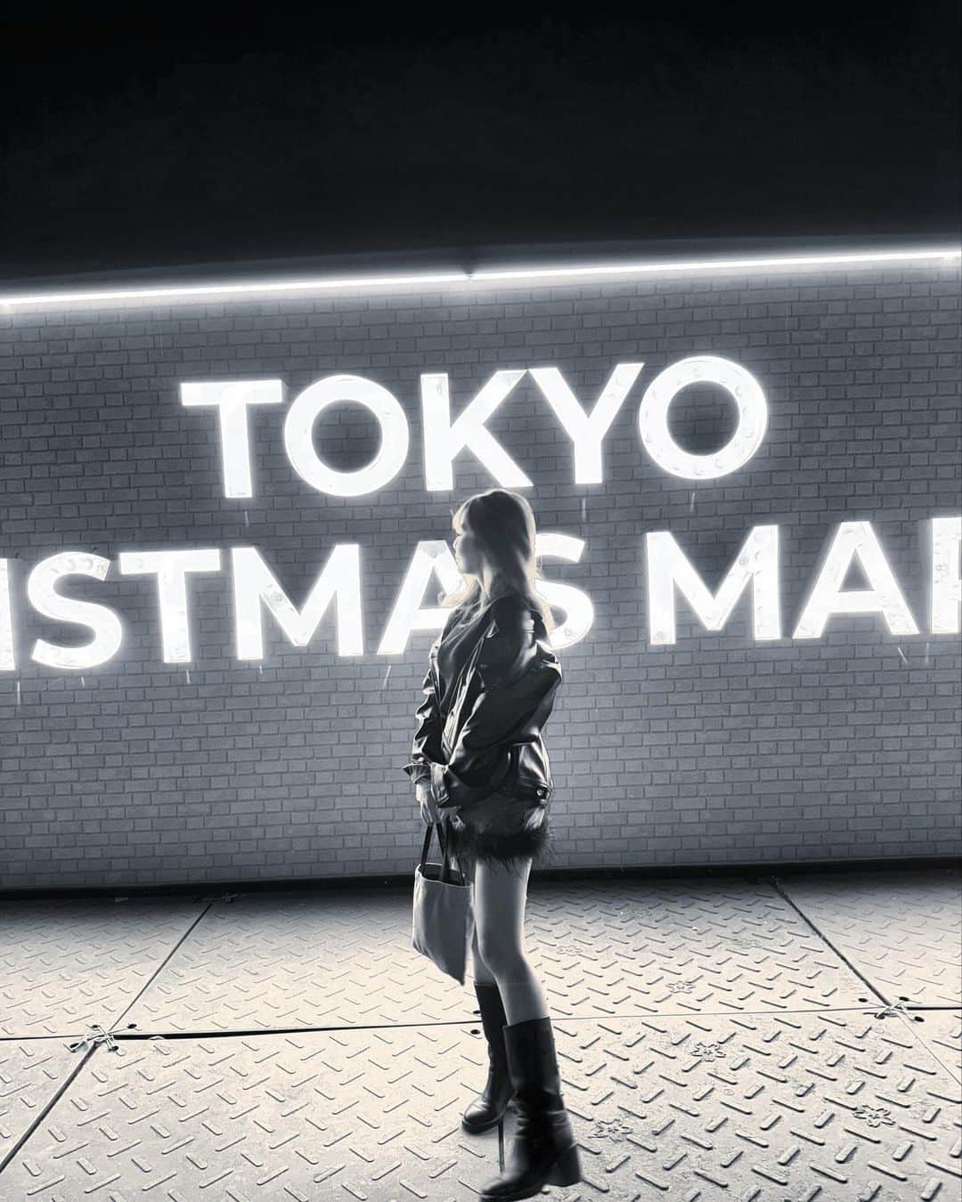 もえぴーのインスタグラム：「𝑪𝑯𝑹𝑰𝑺𝑻𝑴𝑨𝑺 𝑴𝑨𝑹𝑲𝑬𝑻 𝟐𝟎𝟐𝟑  #明治神宮外苑 #東京クリスマスマーケット」