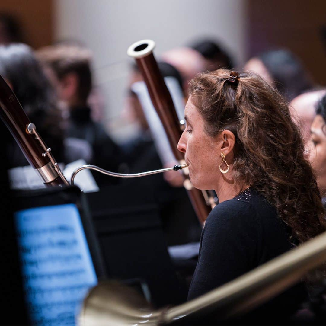 ブルックリン美術館さんのインスタグラム写真 - (ブルックリン美術館Instagram)「Have you ever wanted to conduct an orchestra? Here’s your chance! 🎵⁠ ⁠ Our friends at Brooklyn Symphony Orchestra (@bklynsymphony) are raffling a chance for one lucky winner to conduct SLEIGH RIDE by Leroy Anderson at the upcoming concert on December 10 at 2 pm at the Museum. ⁠ ⁠ Check our Instagram Story for the @bklynsymphony post with more instructions or head over to the link in our bio to get your tickets for this performance. ⁠ ⁠ 📷Photo by Kolin Mendez (@kolinmendez)⁠ ⁠ #BrooklynMuseum #BSO #BrooklynSymphonyOrchestra」12月3日 2時01分 - brooklynmuseum