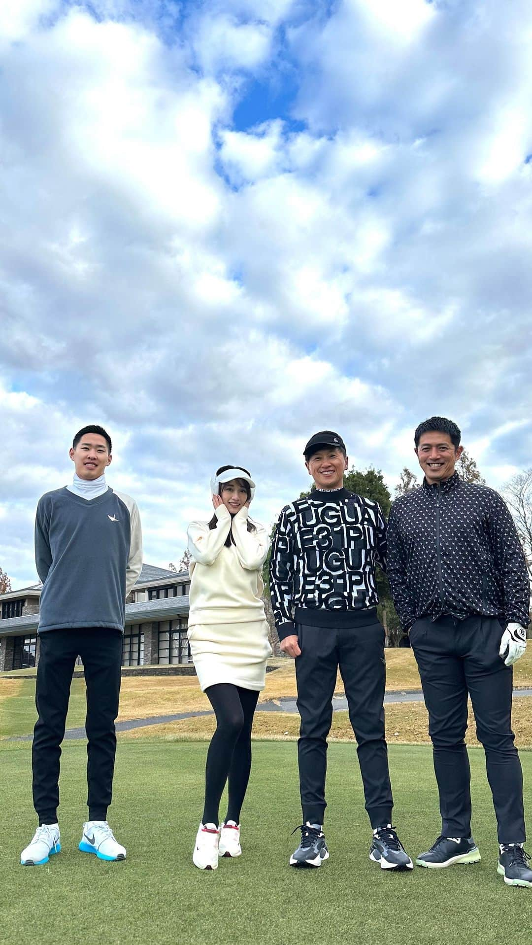 広瀬未花のインスタグラム：「⛳️ 昨日はBRゴルフ部🏌️‍♀️✨😆 ウェアは全員、@1piu1uguale3_golf   というわけで、 超多忙な戸賀さん、BR森さん、ケンシュウさんと 成田ゴルフ倶楽部でラウンドご一緒させて頂きました🙇‍♀️ (言わずもがな名門ですし、私にはまだ早い...かもしれませんが😅)  今回も最高のラウンドでした😆✨ 戸賀さんの、激ムズコースでスーパーショットからの超ロングパット成功。 そして、BR森さんの繊細なアプローチ、 ケンシュウさんの始めたばかりとは思えないミラクルショット。。 皆さん、凄技が色々と炸裂しすぎです👏  私はと言いますと... 自己ベストは更新できませんでしたが、 皆さんに色々とアドバイス頂けたので かなり実りあるラウンドでした！ 課題(悪い癖)もハッキリみえましたww 練習あるのみ...本気で頑張ります🏌️‍♀️w  夜は、戸賀さん御用達の焼き鳥屋さんに 連れていって頂きました✨✨ その様子は次のpostへ...🎵🍷  戸賀さん( @togacci53 ) 森さん ( @daikimori9 ) ケンシュウさん　( @kenshu_maeda )  皆様ありがとうございました✨😆」