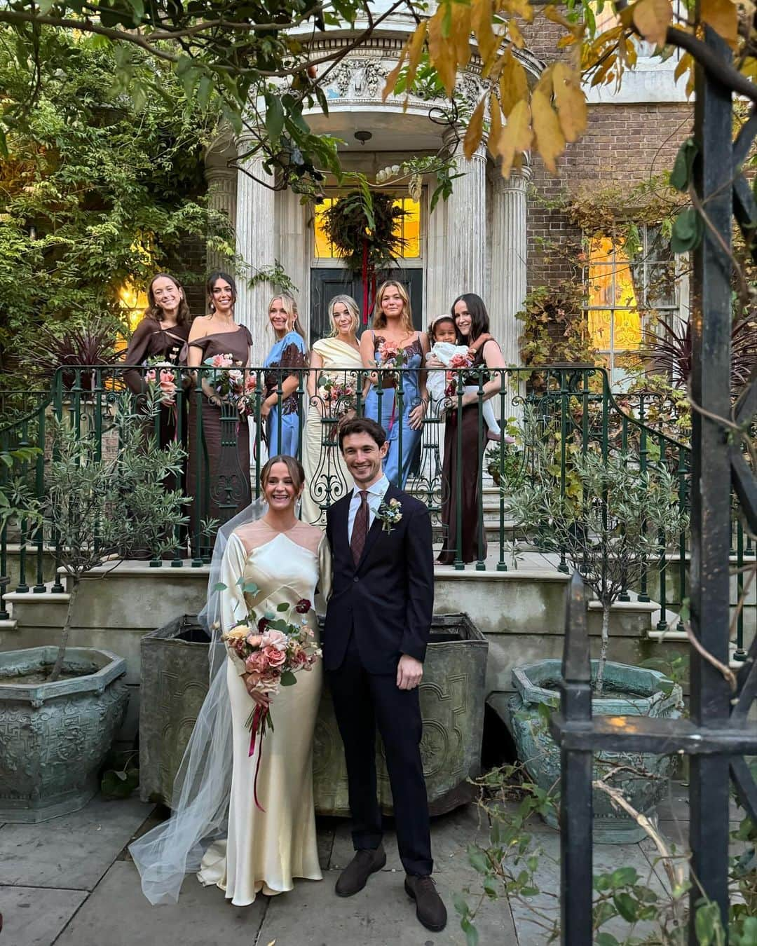 マックス・チルトンさんのインスタグラム写真 - (マックス・チルトンInstagram)「Best man to the best of men. Honoured to be a part of yesterday’s magical wedding between two of my oldest friends surrounded by the full Ardingly crew. @annawise @willbouch_」12月2日 18時04分 - maxchilton