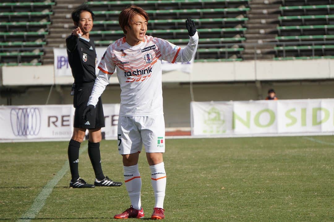愛媛FCさんのインスタグラム写真 - (愛媛FCInstagram)「第38節 2023/12/2 14:03キックオフ @万博記念競技場 #FC大阪 vs #愛媛FC（○1-2）  #Jリーグ #サッカー #明治安田生命J3リーグ #愛媛 #FC大阪愛媛」12月2日 17時57分 - ehimefc12