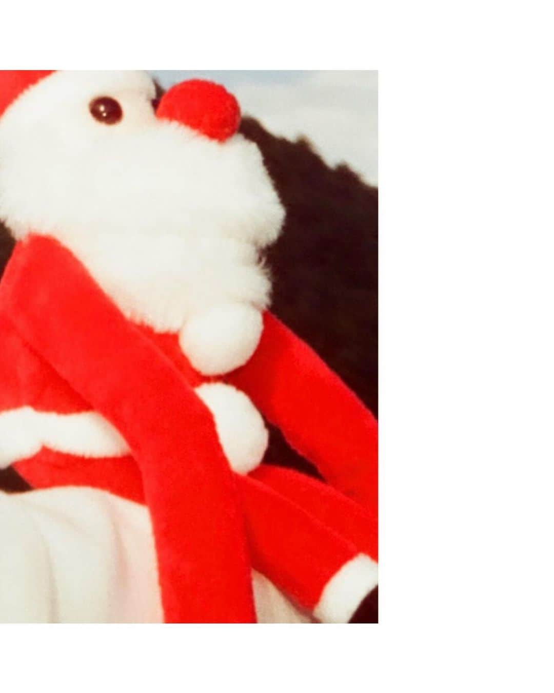 小関裕太のインスタグラム：「【IITTALA クリスマスピクニック】＊  ——————————————————  きょうは、クリスマスピクニック。 日陰に入ると、ちょっぴり寒い。 いたずらな子供たちは何やら企んでます。  ——————————————————  #バードバイトイッカ #ルリコマドリ #メディエータードーブ　 #シエッポ　  #カステヘルミ　  @iittala @iittala_japan  #イッタラ #iittala #merrymode #pr」