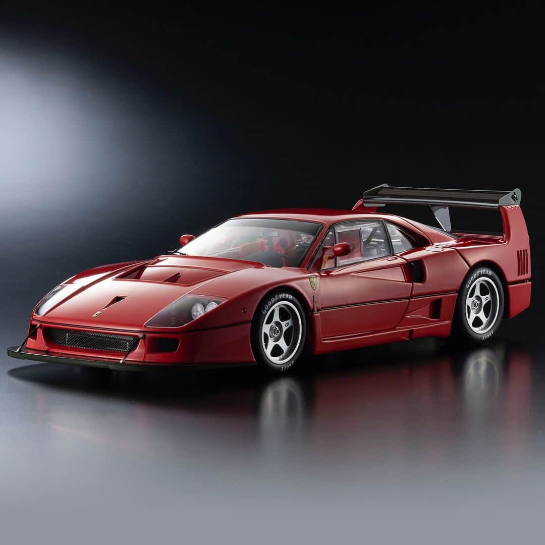 kyosho_official_minicar toysのインスタグラム：「. 1:12 scale Ferrari F40 Competizione No.KS08602CR #kyosho #ferrari #f40 #kyoshodiecast  #amazingcar #minicar #diecastmodel #supercar #112scale #hypercar #boostedcars #carcollection #112diecast #collection #ferrarif40  #京商 #ミニカー #ミニカーコレクション #フェラーリ www.kyosho.com」