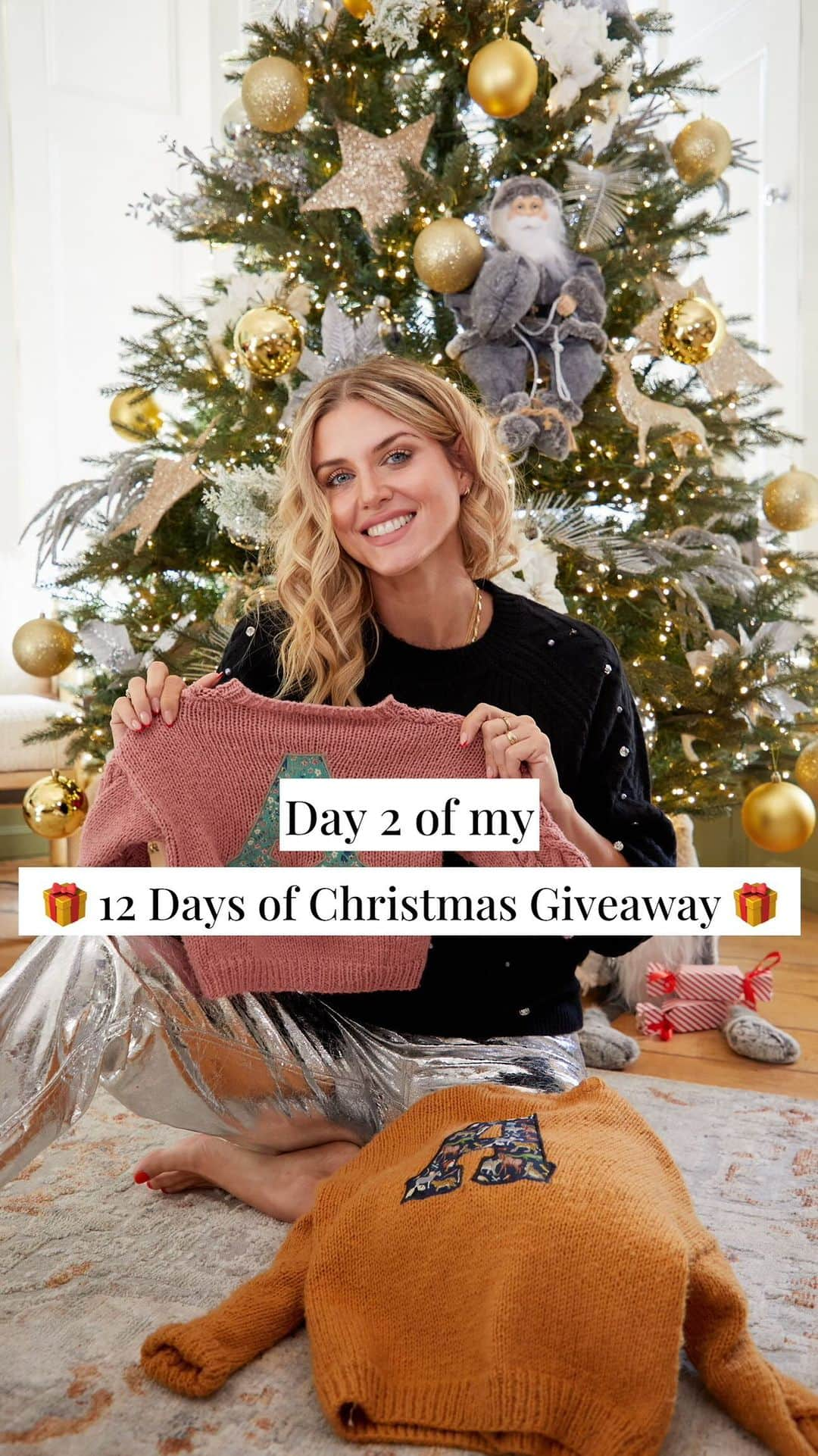 Ashley Jamesのインスタグラム：「**CLOSED** ad ADVENT GIVEAWAY DAY 2: win the cutest initial cardigan by @mimiodetteuk 🤶🏼❤️  Today I really wanted to champion a small business and give you guys the chance to win the CUTEST cardigan for a child or baby! I’ve bought these for Alf and Ada and give them as gifts to friends with babies. I’m just obsessed. Lots of you might remember that Alf wore his cardigan when he met his sister for the first time. ❤️  You can select your knit, pick your initial, and then decide what Liberty Print you want your initial to be from the January launch.  So to win: ✨must be following me and @mimiodetteuk  ✨ LIKE and COMMENT why you’d love to win and TAG A FRIEND you think would also love to win* ✨You can comment as many times as you like - the winner will be selected by random generator, so the more you comment the more chance of winning! ✨I will announce the winner in 48 hours, announcing on stories and messaging privately asking for your address - and I will do so on this account only. I won’t be asking for bank details so please don’t reply to any fake account if anyone reaches out other than my page.  ✨ Must be UK based  ✨ Those who dedicate their time being horrible about me and others on gossip websites need not apply. 🤪  The winner will be picked at midday on the 4th December and will be selecting their chosen cardigan from the January launch.   So merry Christmas, thank you, and good luck! ❤️✨」