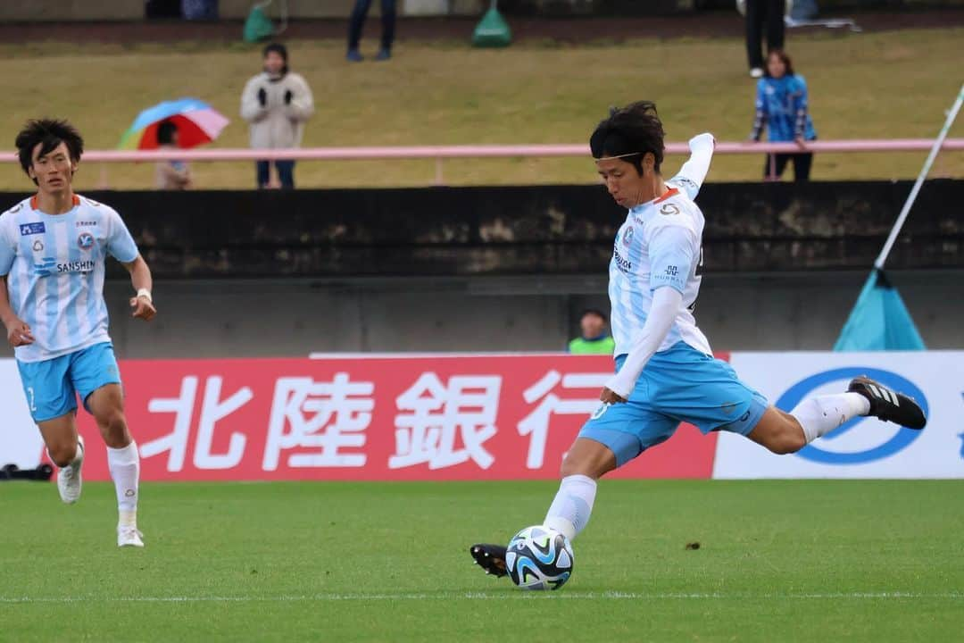 横浜スポーツ&カルチャークラブさんのインスタグラム写真 - (横浜スポーツ&カルチャークラブInstagram)「. 🔵#j3league 🟠  12/2(土)第38節 🆚カターレ富山 カターレ富山 2-1 Y.S.C.C.   ⚽️得点者⚽️ #松村航希  #中里崇宏 #花房稔 #道本大飛 #大嶋春樹 #橋本陸斗   #yscc #Ｊ３ #Ｊリーグ #jleague #j3 #スポーツを未来へ繋ぐ #Ｊリーグ #2023 #横浜 #本牧 #soccer #サッカー #sports #bonera」12月2日 18時24分 - yscc_official