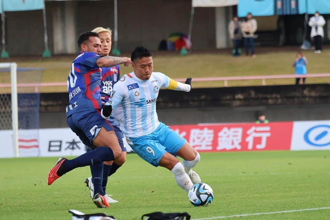 横浜スポーツ&カルチャークラブさんのインスタグラム写真 - (横浜スポーツ&カルチャークラブInstagram)「. 🔵#j3league 🟠  12/2(土)第38節 🆚カターレ富山 カターレ富山 2-1 Y.S.C.C.   ⚽️得点者⚽️ #松村航希  #萱沼優聖 #児玉潤 #佐藤大樹 #二階堂正哉 #柳雄太郎 #山本凌太郎  #yscc #Ｊ３ #Ｊリーグ #jleague #j3 #スポーツを未来へ繋ぐ #Ｊリーグ #2023 #横浜 #本牧 #soccer #サッカー #sports #bonera」12月2日 18時25分 - yscc_official