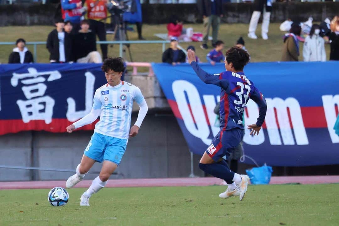 横浜スポーツ&カルチャークラブさんのインスタグラム写真 - (横浜スポーツ&カルチャークラブInstagram)「. 🔵#j3league 🟠  12/2(土)第38節 🆚カターレ富山 カターレ富山 2-1 Y.S.C.C.   ⚽️得点者⚽️ #松村航希  #萱沼優聖 #児玉潤 #佐藤大樹 #二階堂正哉 #柳雄太郎 #山本凌太郎  #yscc #Ｊ３ #Ｊリーグ #jleague #j3 #スポーツを未来へ繋ぐ #Ｊリーグ #2023 #横浜 #本牧 #soccer #サッカー #sports #bonera」12月2日 18時25分 - yscc_official