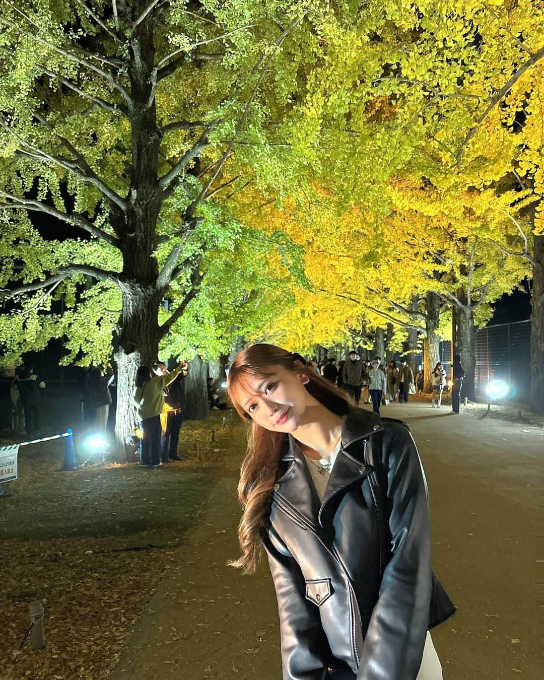 エマのインスタグラム：「・ まだ緑だった🌿🌿 紅葉も見に行きたい🍁🍁」
