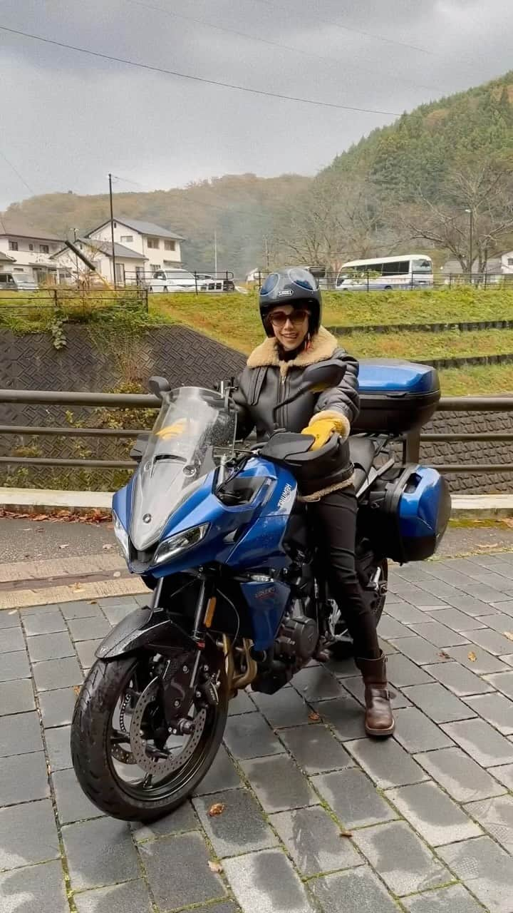 Garu chan（ガルちゃん）のインスタグラム：「#pr 島根県うる肌ツーリング🏍️✨ * 温泉総選挙2023「うる肌部門」第１位の美又温泉を堪能しに ちょっくら走ってきた まとめです♡  最高の温泉とワインディング、バイク神社、ご飯に観光… 是非島根ツーリング行ってみてください✨  #SHIMANE #美肌県しまね #島根県 #島根観光 #温泉 #お魚市場   @shimane.goen」