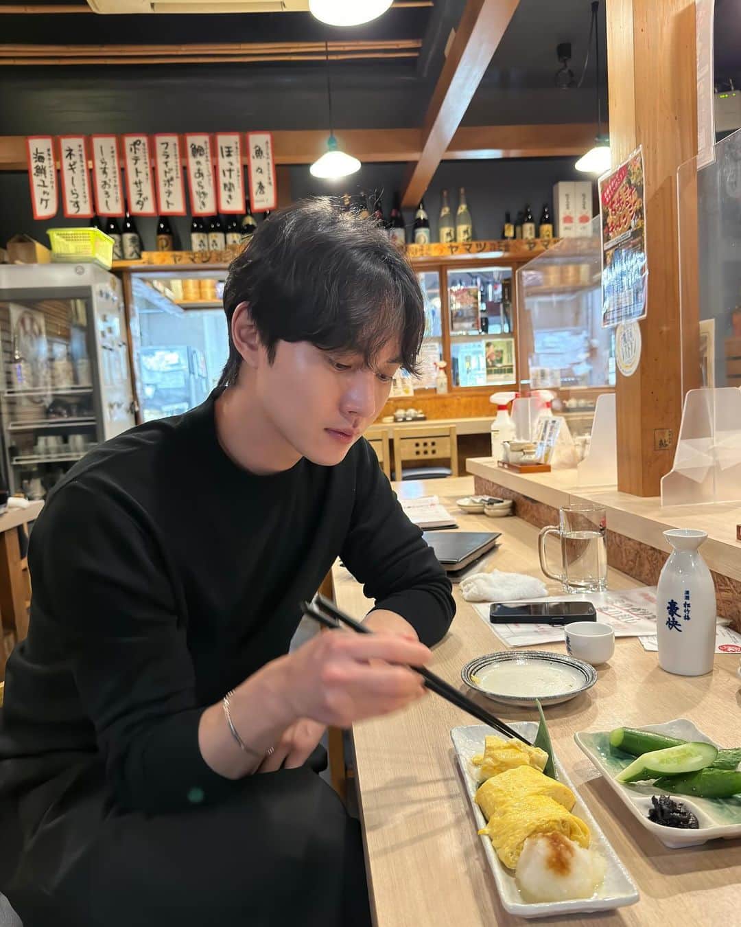 イ・ミンホのインスタグラム：「🍣🍶」
