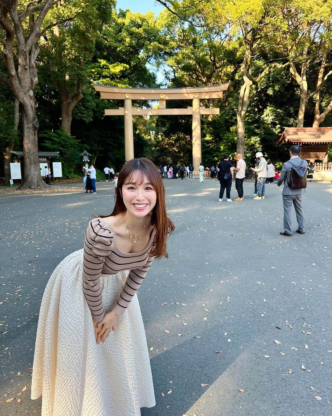 松中みなみのインスタグラム：「#明治神宮 でパワーチャージ⛩️✨  空気が澄んでた🩵」