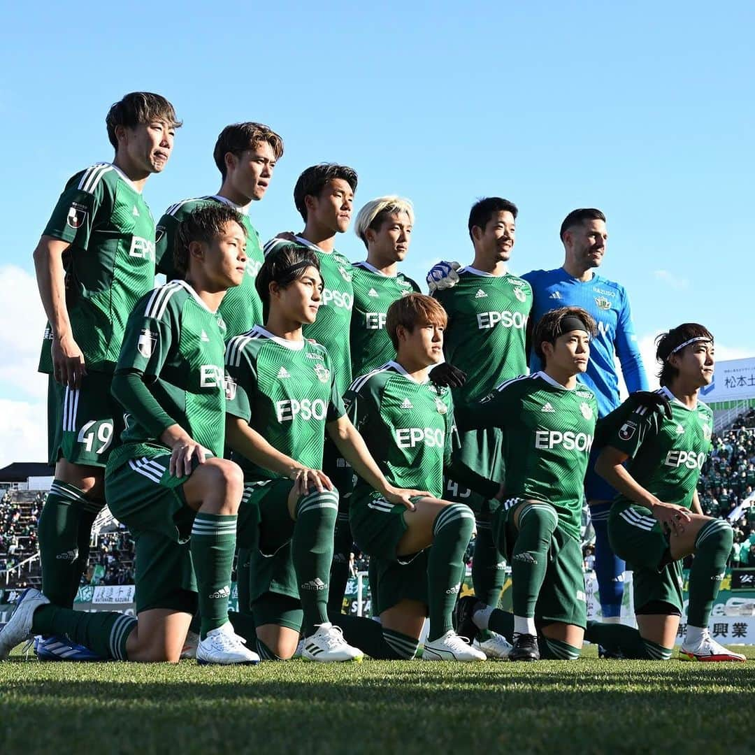 松本山雅FCさんのインスタグラム写真 - (松本山雅FCInstagram)「2023.12.2 Meiji Yasuda J3 League Matchweek 38 Matsumoto 0-1 Nara #松本山雅fc #matsumotoyamaga #yamaga #onesoul」12月2日 18時46分 - matsumoto.yamagafc