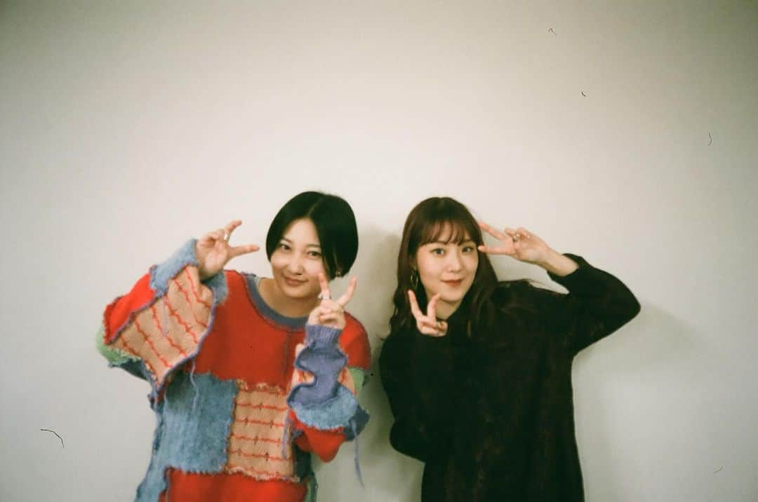 おかもとえみさんのインスタグラム写真 - (おかもとえみInstagram)「@chiaki_sato0920 ちあきちゃんのファンクラブコンテンツ🎥「MEMBER'S  MOVIE」で肉まん食べ比べした😆まんぷく」12月2日 18時52分 - okp_emi