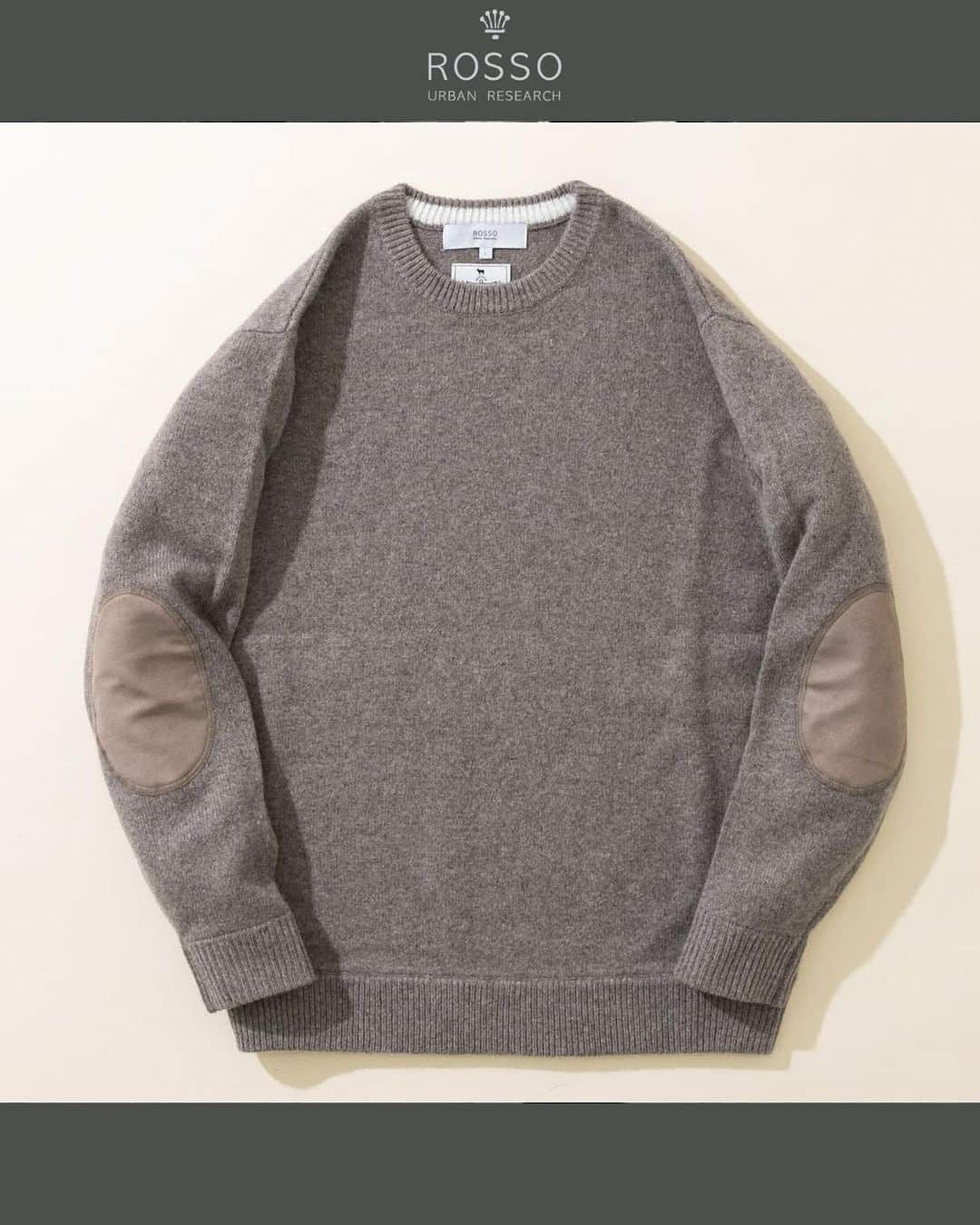 ROSSO MENのインスタグラム：「・  @urban_research_rosso_men ↑他の投稿もチェック！！  【１枚で様になるハミルトンラムズウールニット】  ーーーーーーーーーーーー 《画面をタップすると商品詳細をご覧いただけます》  【ITEM】　 ハミルトンラムズウールドライバーズニット カラー:NAVY , BLACK , BEIGE , GREIGE サイズ :S , M , L、XL ￥16,500（tax in)  ハミルトンラムズウールスタンドカラーカーディガン カラー:NAVY , BLACK , BEIGE , GREIGE サイズ :S , M , L、XL ￥16,500（tax in)  合わせているアイテムも画面タッチでチェックできます！！ ーーーーーーーーーーーー  #メンズ #urbanresearch #アーバンリサーチ #urbanresearchrossomen#アーバンリサーチロッソメン #冬服コーデ #冬コーデ #大人カジュアル #きれいめカジュアル #大人カジュアルコーデ #きれいめカジュアルコーデ #ギフト #ギフトにおすすめ #おすすめギフト #ootd #スタイリング #スタッフスタイリング #大人きれいめコーデ #着映えコーデ #メンズファッション #大人カジュアルスタイル #おでかけコーデ #お出かけコーデ」