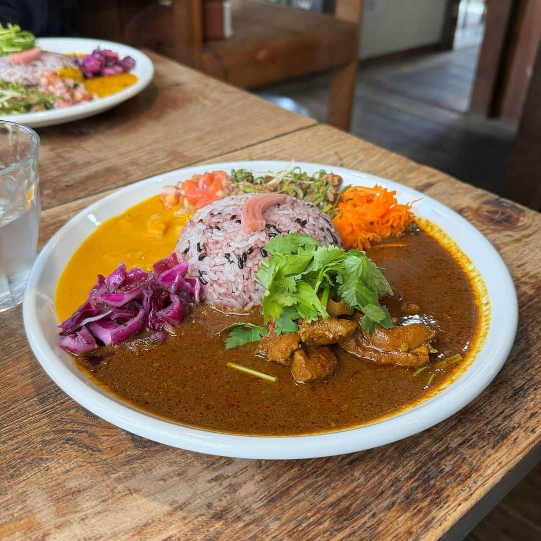 穴井千尋さんのインスタグラム写真 - (穴井千尋Instagram)「. . カレー🍛 なんでカレーってこんなに食欲そそるんだろうね🤤💭 . #カレー #スパイスカレー #ランチ #福岡ランチ #福岡カレー #ウルナタ #クボカリー #福岡 #ご飯 #fukuoka #curry #spicecurry #fukuokafood #fukuokalunch #lunch」12月2日 18時59分 - chihiro_anai_official