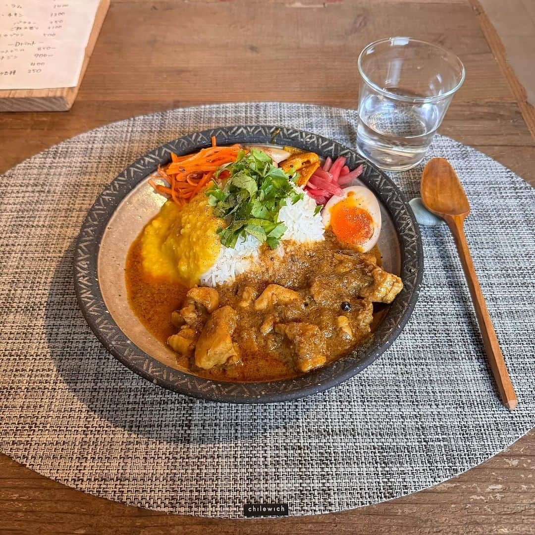 穴井千尋のインスタグラム：「. . カレー🍛 なんでカレーってこんなに食欲そそるんだろうね🤤💭 . #カレー #スパイスカレー #ランチ #福岡ランチ #福岡カレー #ウルナタ #クボカリー #福岡 #ご飯 #fukuoka #curry #spicecurry #fukuokafood #fukuokalunch #lunch」