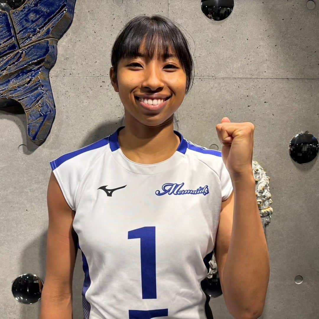 TBSバレブーのインスタグラム：「. 全日本インカレ準決勝が行われ、女子は筑波大と東海大がそれぞれ決勝に進出🔥  明日の決勝では宮部愛芽世(東海大)vs佐藤淑乃(筑波大)の対決が実現🤩東海大は史上3校目の3連覇、筑波大は4年ぶりの日本一をかけて戦います🙌  宮部愛芽世コメント 「3セット取り返したのは自分たちの経験になったし明日につながる一戦になった。(明日は)どういう結果になるのか楽しみ。思い切ったプレーをして優勝したい」  佐藤淑乃コメント 「日本一になったことが今まで一度もないからなりたい。4年間の集大成として必ず日本一になる」  筑波大 3-0 岐阜協立大（25－16、25－15、25－15） 東海大 3-2 福岡大（23－25、19－25、25ー23、25－10、15－11）」