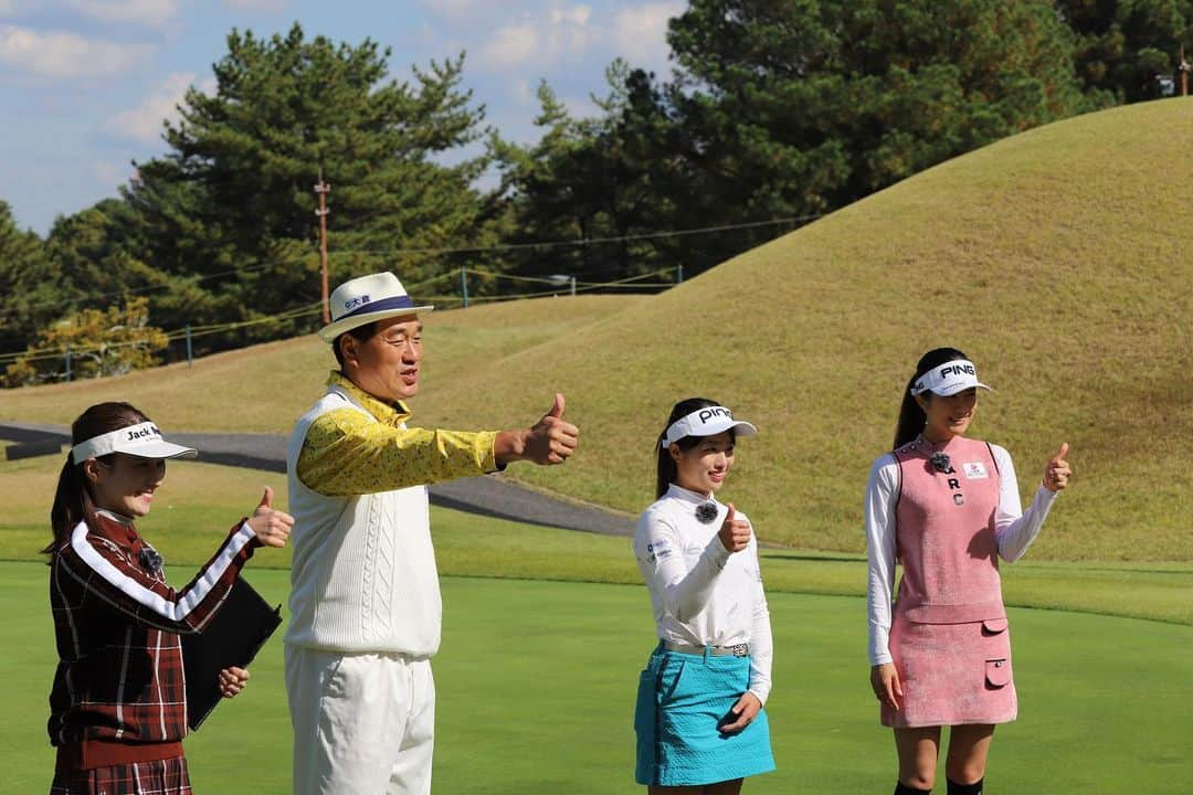 松原果音さんのインスタグラム写真 - (松原果音Instagram)「. 番宣です📺📣 [広澤克実のGOLFに夢中！] . ☀️サンテレビ毎週金曜日 よる11時より放送されてます☺️ １２月５週にわたって放送されます⛳️ . テレビ和歌山 でも 毎週土曜 よる11時30分から放送中のようですので、ご覧になれる方ぜひご覧ください🥳✨  昨日（１２月１日）より第1週目が放送されました！ ご覧いただけましたでしょうか？👀 . 3人の対決一体どうなったのでしょうか？☺️☺️ . ぜひご覧ください✨✨  . #ゴルフ#ゴルフ女子 #GOLF」12月2日 19時54分 - kanonmatsubara1