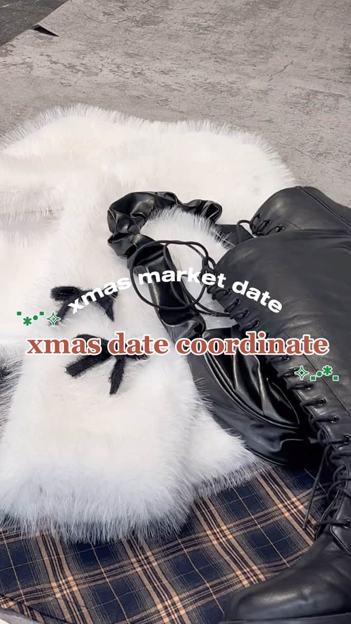 nemneのインスタグラム：「xmas coordinate⟡.·*.  🎀ファーコート アイテム品番：NM1948 サイズ展開：ワンサイズ カラー展開：ブラック/ホワイト/グレー 販売日：12/6. (wed.)   🎀チェックショートスカート price: 2,995 (tax in) アイテム品番：NM1931 サイズ展開：S/M 販売日：12/6. (wed.)   #ootd #dailylook #秋コーデ #シズニルック # 韓国コーデ #韓国ファッション #y2k #y2kfashion #zozotown #zozotown購入品# ニット #着痩せコーデ ＃ロングブーツ #ニットコーデ #クリスマスコーデ」