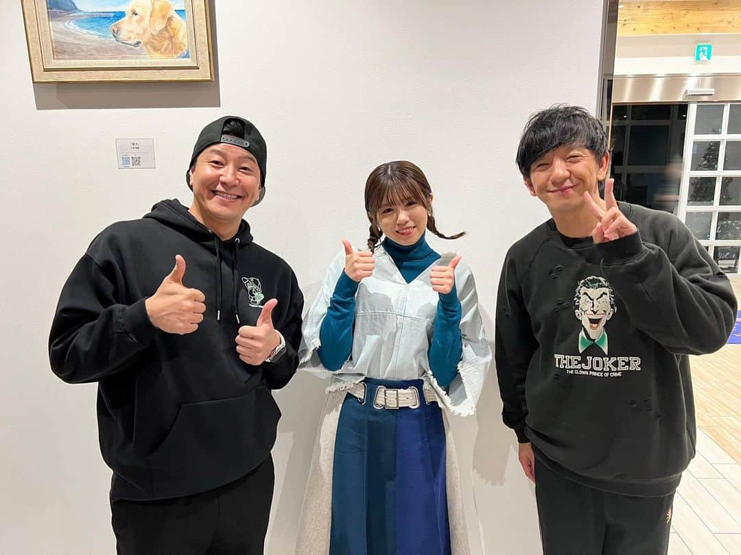 武元唯衣さんのインスタグラム写真 - (武元唯衣Instagram)「. BSよしもとさんで放送の 『向井長田のくるま温泉ちゃんねる』 シーズン3に出演させていただきます♨️  今日から3週連続で放送です…！ 私は"くるま温泉ちゃんねる"の大ファンなので、いつも観ている番組に自分が出演させていただけていることが不思議で嬉しくて…😭  綺麗な景色、美味しい食べ物、海。 本当に最高の時間でした！🌊  初回はこの後21時から☺️ 是非ご覧ください〜！🚘✨  #chukegram  #櫻坂46 #武元唯衣 #BSよしもと #くるま温泉ちゃんねる #くるおんちゃん」12月2日 20時02分 - takemotoyui_official