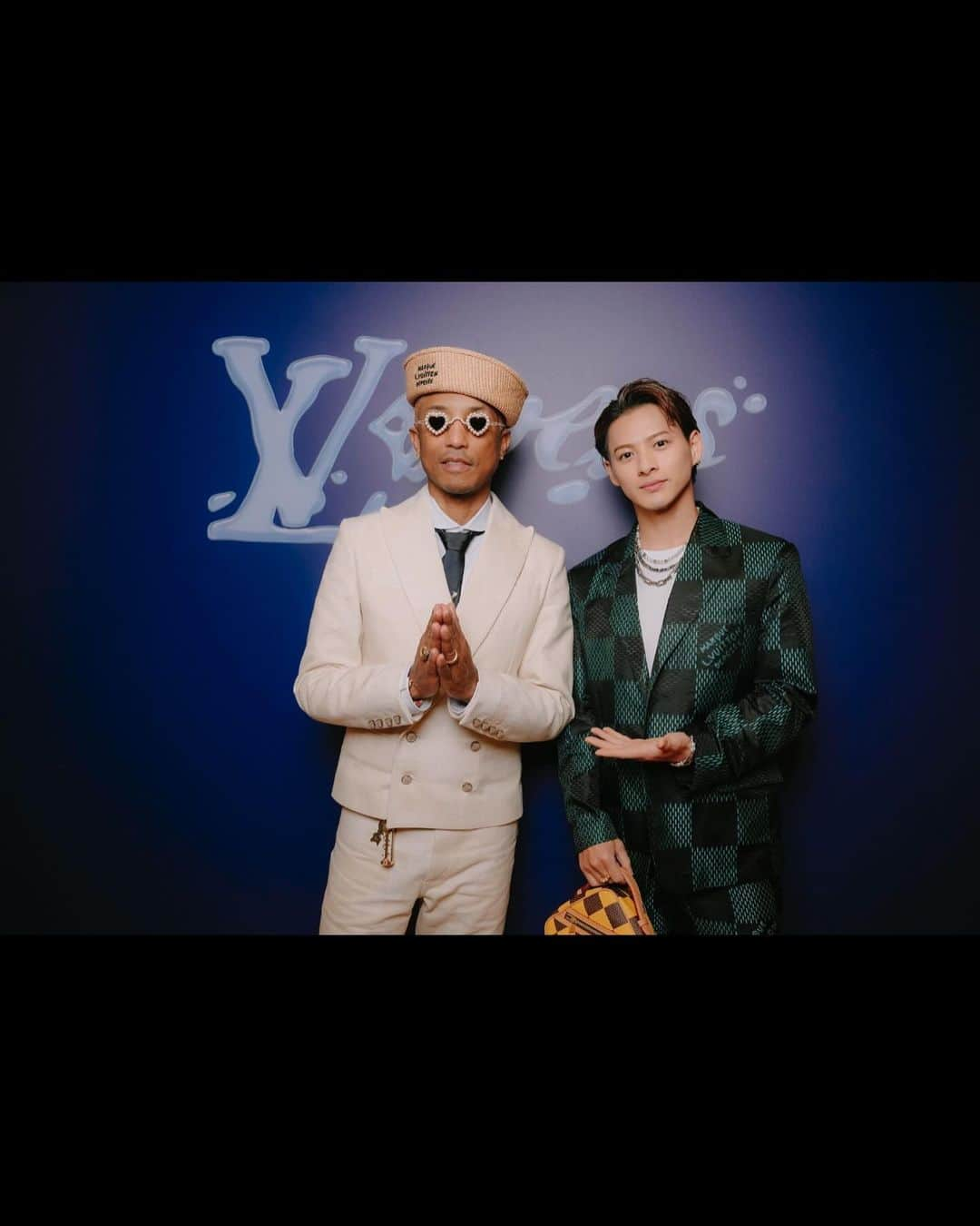 平野紫耀さんのインスタグラム写真 - (平野紫耀Instagram)「Greatest of All Time！⛵️☀️ Thank you @pharrell   ファンの皆んなも いつもありがとう^_^  #LOUISVUITTON  #LVMenPreFall24」12月2日 20時02分 - sho_h_desyo