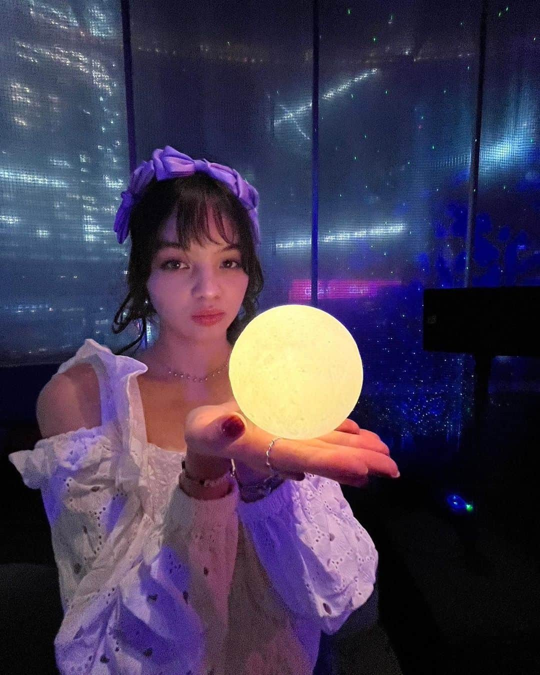 藤田エミリのインスタグラム：「👽🪐✨🌕🛸🔮」