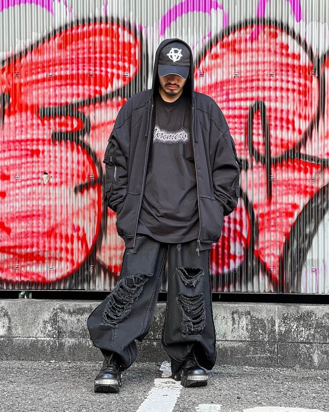 AYINのインスタグラム：「・ ・ ・ ・ ・ 【VETEMENTS 24ss 】 COLLECTION 2rd Drop @vetements_official  ・ ・ ・ ・ available at store✔️ ・ ・ ・ ・ ・ #vetements #ayin_japan #ss24」