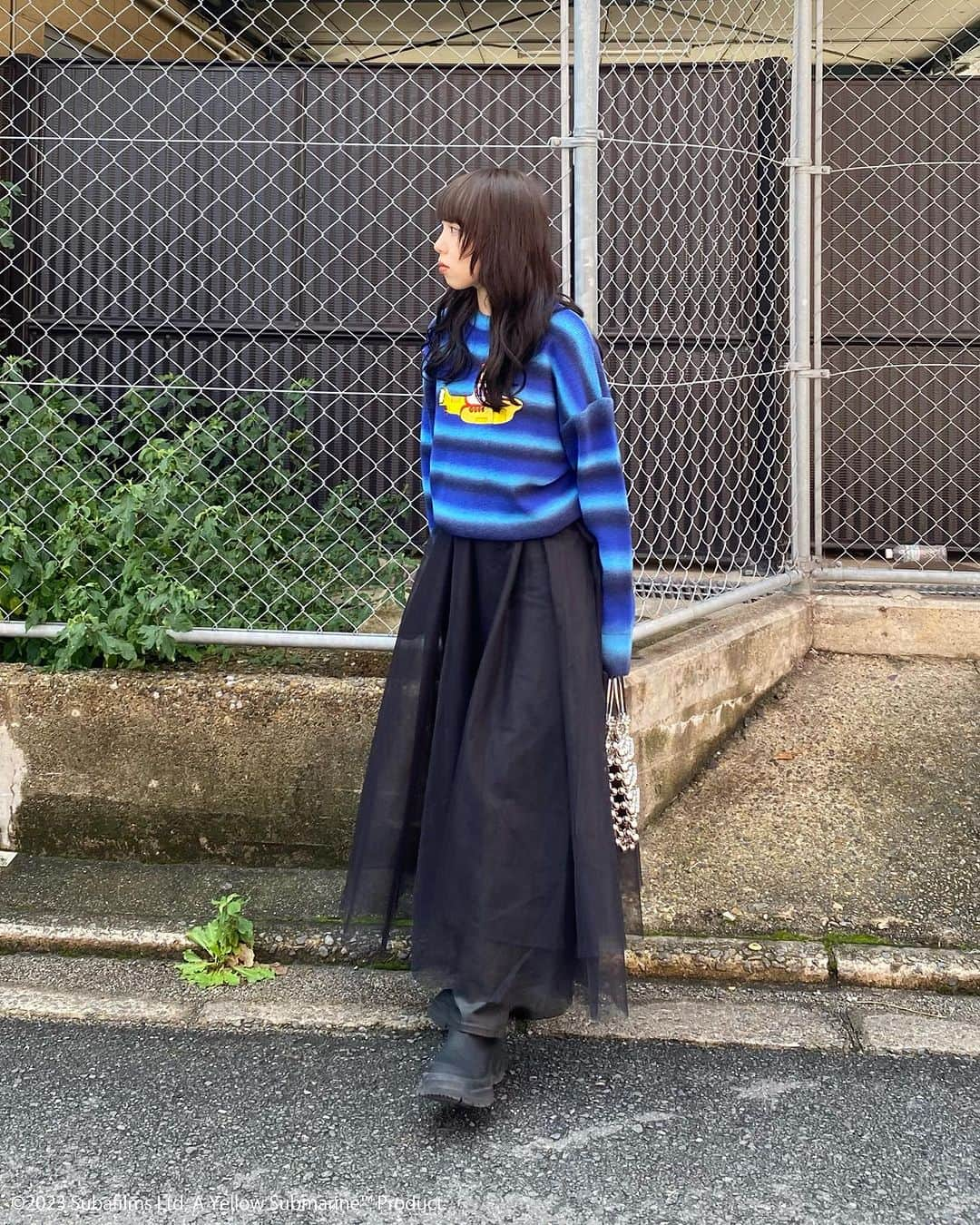 MOUSSY SNAPさんのインスタグラム写真 - (MOUSSY SNAPInstagram)「#MOUSSYSNAP @kanon_makabe 157cm  ・YELLOW SUBMARINE KNIT(010GAQ01-5190) ・M_ TULLE A LINE DRESS(010GA230-7060) ・ISKO JETHER STRAIGHT(010FAA12-4300) ・SILVER BEADED MINI BAG(010GA751-5810) ・RUBBER SHORT BOOTS(010GAS52-5630) 全国のMOUSSY店舗／SHEL'TTER WEBSTORE／ZOZOTOWNにて発売中。  #MOUSSY #M_MOUSSY」12月2日 20時49分 - moussysnap