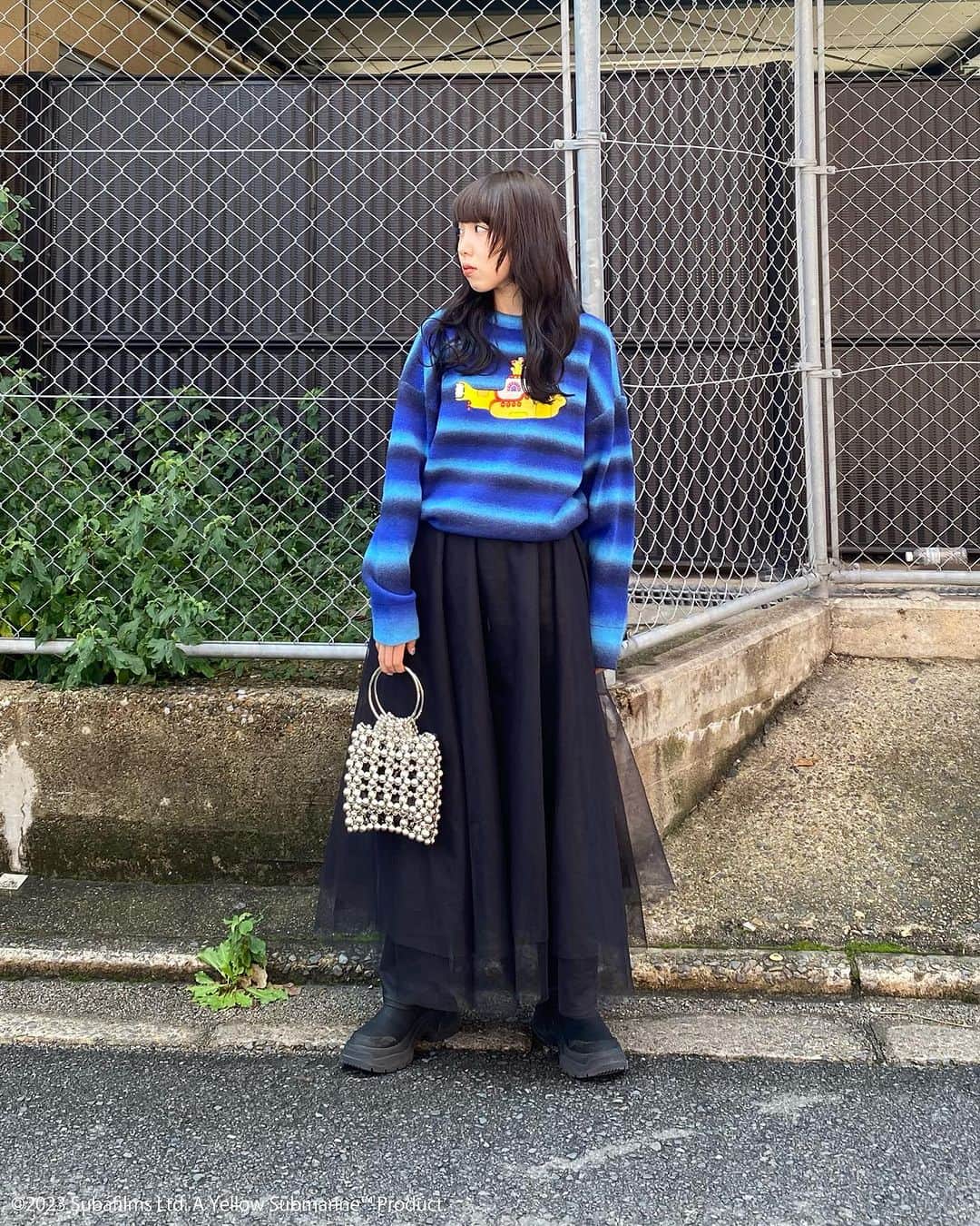 MOUSSY SNAPさんのインスタグラム写真 - (MOUSSY SNAPInstagram)「#MOUSSYSNAP @kanon_makabe 157cm  ・YELLOW SUBMARINE KNIT(010GAQ01-5190) ・M_ TULLE A LINE DRESS(010GA230-7060) ・ISKO JETHER STRAIGHT(010FAA12-4300) ・SILVER BEADED MINI BAG(010GA751-5810) ・RUBBER SHORT BOOTS(010GAS52-5630) 全国のMOUSSY店舗／SHEL'TTER WEBSTORE／ZOZOTOWNにて発売中。  #MOUSSY #M_MOUSSY」12月2日 20時49分 - moussysnap