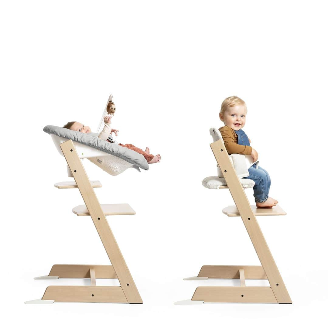 Stokke Japanさんのインスタグラム写真 - (Stokke JapanInstagram)「大人まで使える、一生もののイス「トリップ トラップ」  1972年から世界中で愛され続ける 子どもと一緒に成長していくイス トリップ トラップ  新生児用シート「ニューボーンセット」をつければ生まれてすぐの赤ちゃんも一緒にテーブルを囲めます。  離乳食期には「ベビーセット」をつけて、足がしっかりとつく正しい姿勢で家族みんなでごはんを楽しめます。  幼児期にはベビーセットを外して、自分で昇り降りができるように。そのまま学習机にも使えます。  大人になっても余裕を持って使える、耐荷重136kg。そのままお孫さんの代まで使えることは、誕生から50年の歴史が証明しています。  延長保証は安心の7年。 木製の美しい椅子を手入れをしながら長く大切に使うことのすばらしさ、家族で目線を交わしながら食卓を囲む幸せを、お子さまと。  @stokkejapan  #ストッケ #トリップトラップ #ベビーチェア #キッズチェア」12月2日 21時00分 - stokkejapan