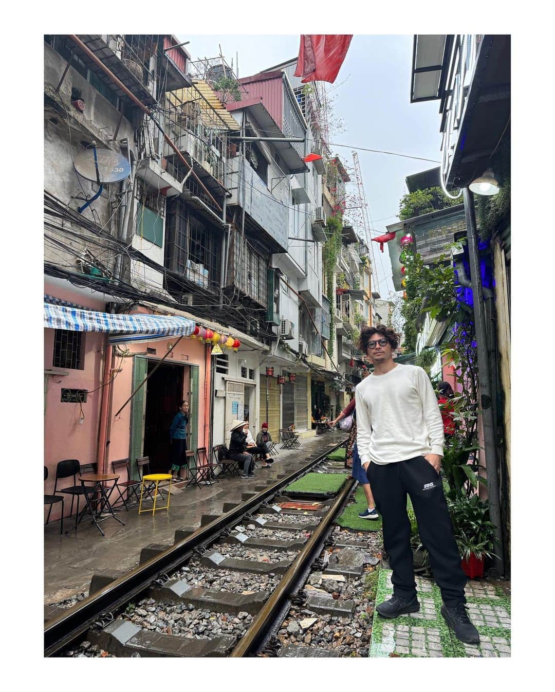 U-YEAH のインスタグラム：「Vietnam／Hanoi #trainstreet」