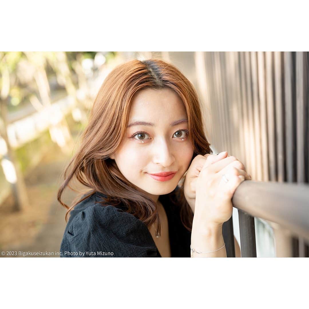 美学生図鑑さんのインスタグラム写真 - (美学生図鑑Instagram)「【美学生図鑑×ミスキャンパス立命館特集】 今夜は「ミスキャンパス立命館2023」ファイナリスト5名の 撮り下ろし写真＆インタビューを一挙公開！📸  あなたのグランプリ予想は？ ぜひコメント欄で教えてください😉🫶  ‣‣プロフィールのURLから 　特集記事をチェック！🔍 　@bigakuseizukan . . . #美学生図鑑 #美女 #beauty #kawaii #女子大生 #ポートレート #ポートレートモデル #portrait #ig_portrait #portraitphotography #japanesegirl #portraitmodel #good_portraits_world #Lovers_Nippon_Portrait  #sonyportrait #何気ない瞬間を残したい #誰かの記憶に残る写真 #写真好きな人と繋がりたい #ミスキャンパス立命館 #ミス立命館 #mcr2023 #ミスコン #ミスキャンパス #着物モデル #サロンモデル #関西サロンモデル #立命館大学 #立命館」12月2日 21時33分 - bigakuseizukan