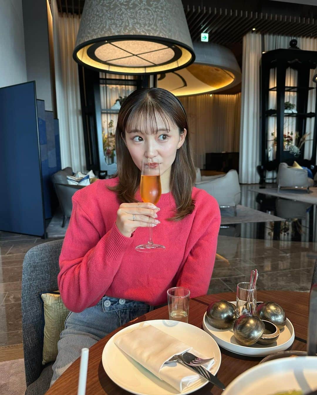 加藤早和子のインスタグラム：「.  このあいだ アフタヌーンティーに行ってきました🫖  食べてるときが一番幸せでリフレッシュになる👌🏻  おやすみの方、良い週末をお過ごしください！  . . #時差投稿 #アフタヌーンティー #アフヌン #休日 #帰省　 #フォーシーズンズ #アナウンサー #新人アナウンサー」