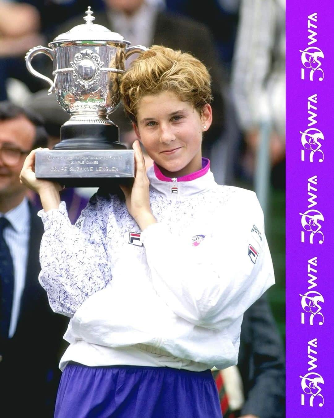 WTA（女子テニス協会）のインスタグラム：「On this day in 1973, a star was born ✨  Many happy (laser-like) returns to one of our sport’s most iconic and beloved champions, former WTA World No.1 @monicaseles10s 💜  #WTA50 #JustStarting」