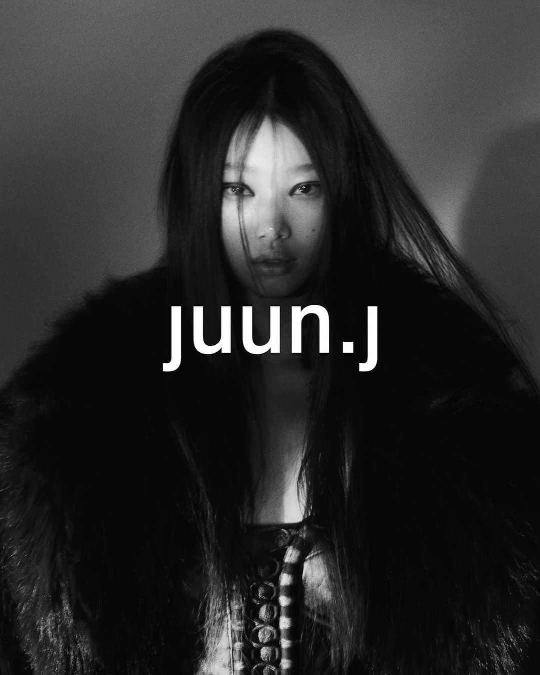 ペ・ユニョンさんのインスタグラム写真 - (ペ・ユニョンInstagram)「Juun.J Fall-Winter 2023 Campaign 'BROKEN'  Creative Director. @juun_j  Photographer. @hongjanghyun  Hair. @shonju  Make up. @ansunghee0    #juunj #준지 @juun.j_official  #juunj23fw #BROKEN #juunj_broken」12月2日 21時39分 - mulan_bae