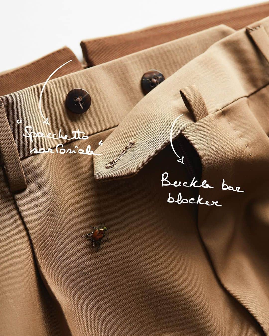 ラファエルカルーゾさんのインスタグラム写真 - (ラファエルカルーゾInstagram)「Caruso’ hidden details: Japanese beetle on Aida suit.  #carusomenswear #fw2324 #playfulelegance」12月2日 21時43分 - carusomenswear