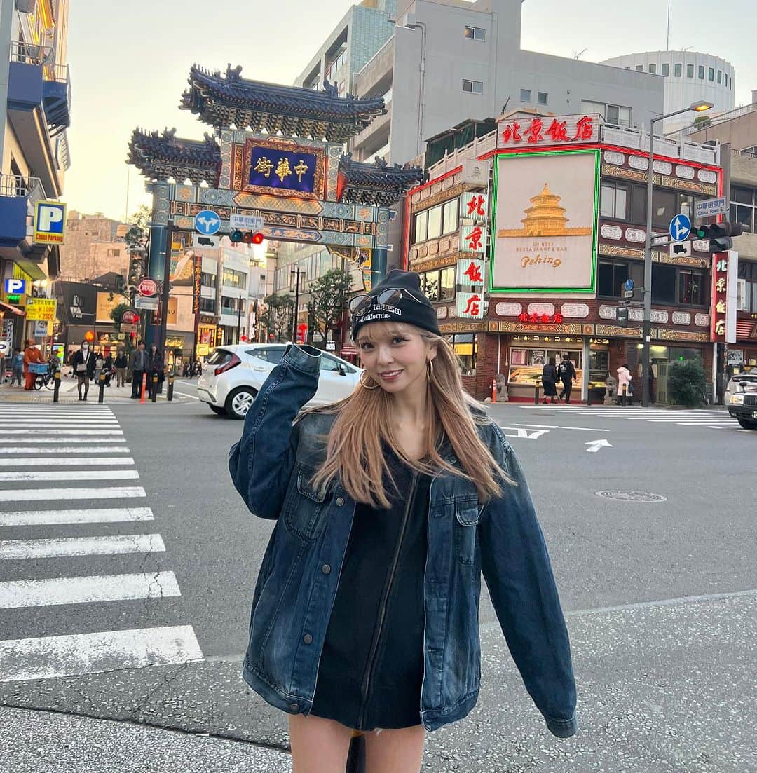 高畑麻優さんのインスタグラム写真 - (高畑麻優Instagram)「前髪ありver. 🩶 みんなはアリとナシどっち派ー？？   #mayus_style_  #中華街  #ootd #fashion   #ファッション  #ビーニー  #古着 #l4l」12月2日 21時46分 - 04__m.aa
