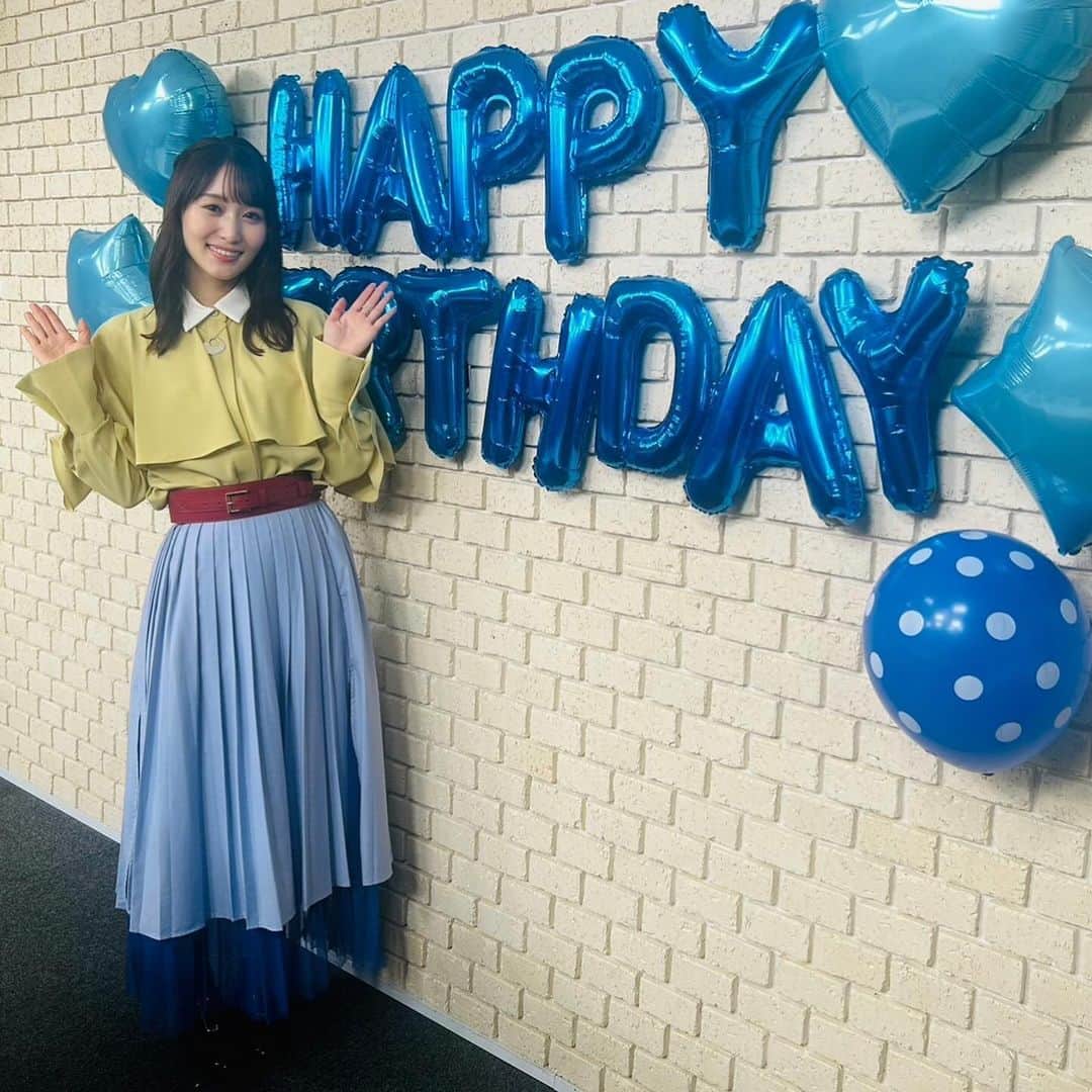 菅井友香さんのインスタグラム写真 - (菅井友香Instagram)「様々な場所でお祝いしていただき感謝の気持ちでいっぱいです✨  これからも沢山のご縁を大切に、しっかりと歩んでまいります。  思い出〜✨  #birthday」12月2日 22時07分 - yuuka_sugai_official