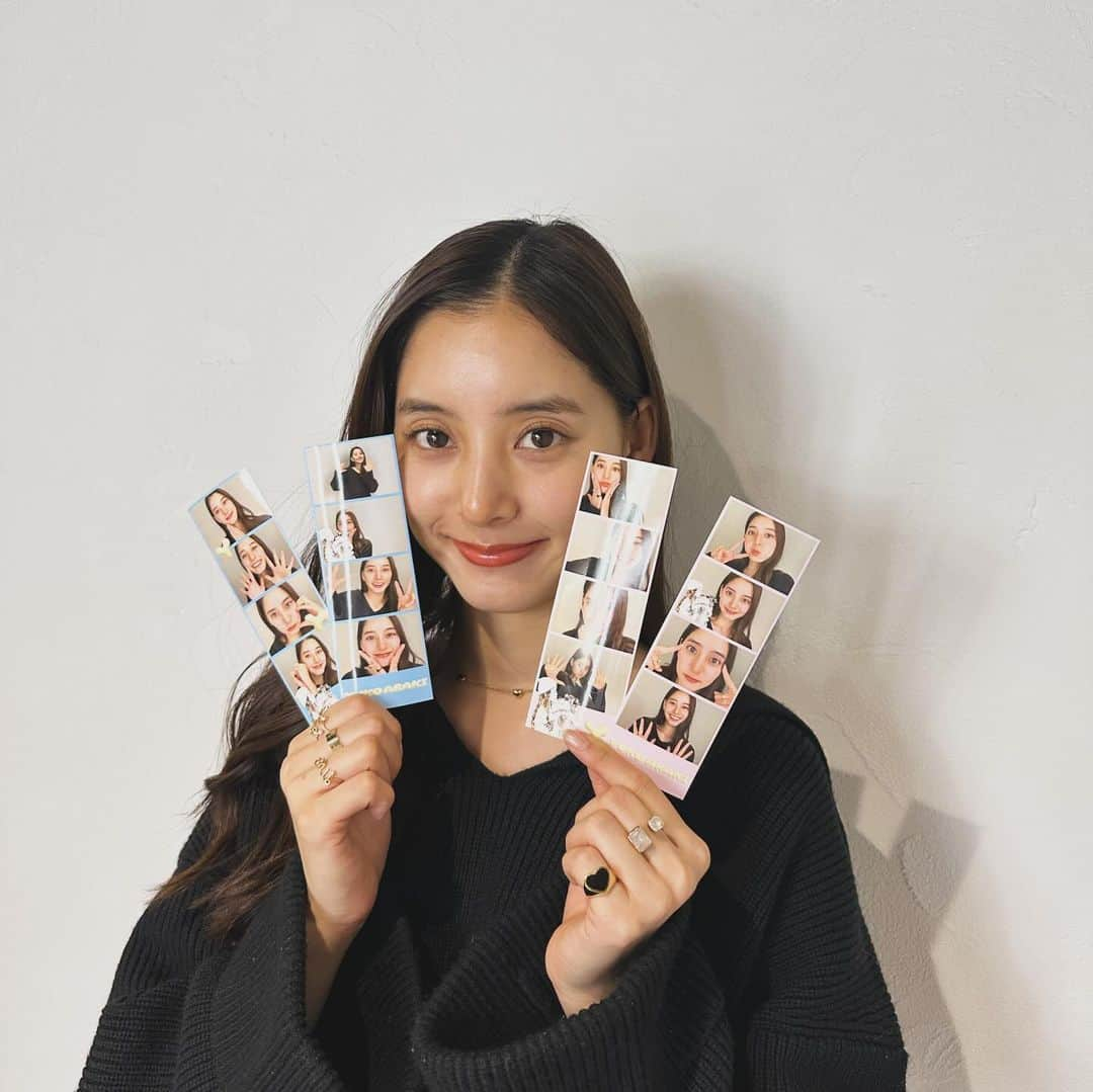 新木優子さんのインスタグラム写真 - (新木優子Instagram)「いよいよ明日、、ファンミーティング本番ですね🥺🩷  ファンミーティングS席チケット購入者の方のみ撮影できる、オリジナルデザインのイラストが入ったオリジナルデザインの #MirrorSnap  いろんなデザインを出していただいたのですがどれも可愛くて絞るのが難しかった、、🥺✨ 選べるデザインは"4種類"になります🥺❤️」12月2日 22時11分 - yuuuuukko_