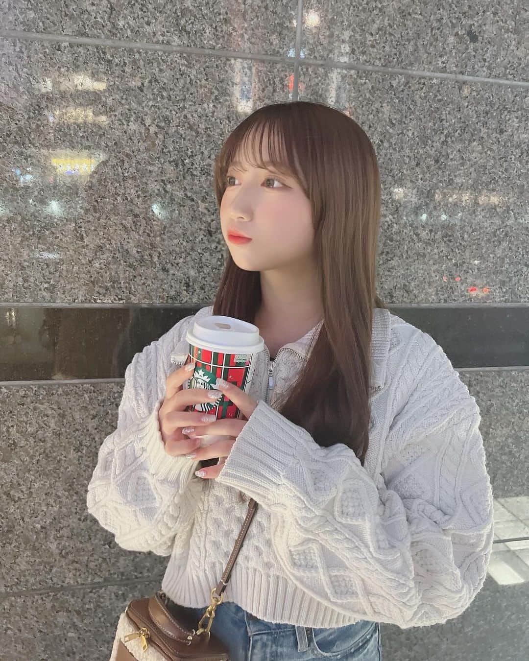 後藤陽菜乃さんのインスタグラム写真 - (後藤陽菜乃Instagram)「‪✿  December🦌📚🔔  ・ ・ ・」12月2日 22時12分 - pinachan._.0308