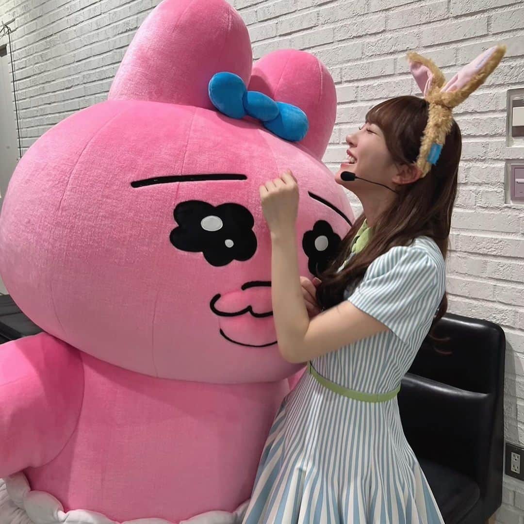 加藤史帆さんのインスタグラム写真 - (加藤史帆Instagram)「「ベストアーティスト 2023」 ありがとうございました！  「Am I ready?」をおぱんちゅうさぎさんとコラボパフォーマンスさせていただきました🐰  おぱんちゅうさぎソングをいつも聴いて歌ってパワーをいただいていたので、今回のコラボ心から嬉しかったです！  またお会いできますように☃️  #おぱんちゅうさぎ #んぽちゃむ #きみまろ #shihogram」12月2日 22時13分 - katoshi.official