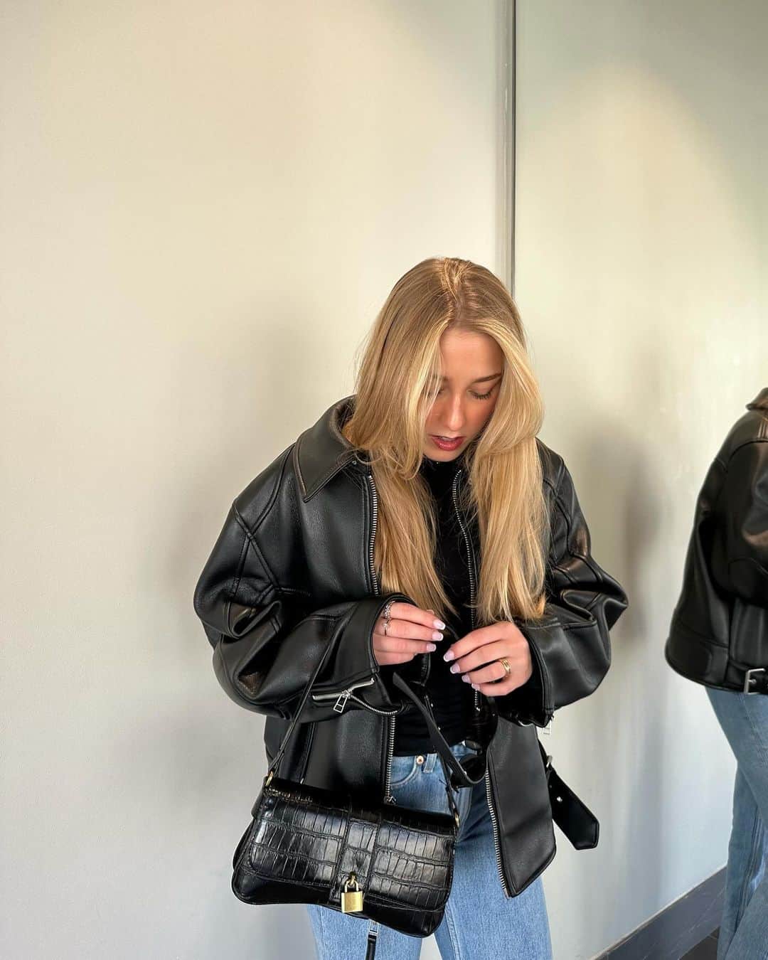 ジュリエッタ・ボシュさんのインスタグラム写真 - (ジュリエッタ・ボシュInstagram)「last month being 23 ;(」12月2日 22時26分 - juliettebossu