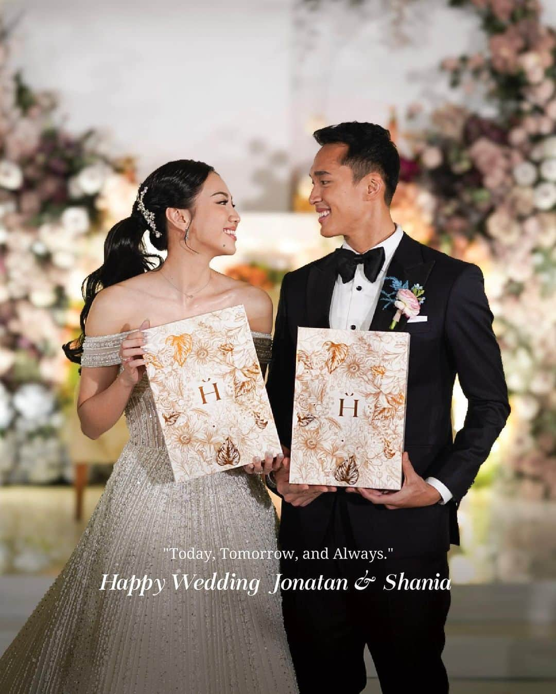 シャニア・ジュニアナタのインスタグラム：「Happy wedding for our lovebird couple @jonatanchristieofficial & @shanju. Thank you for trusting us on your very special day. Here’s to love, laughter, and a happily ever after!  Share your warmest wishes for them below!  #HowelandCo #PerfectGiftforEveryone」