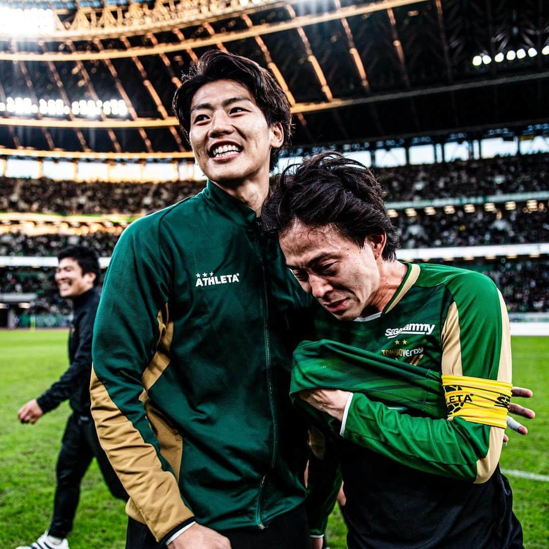 東京ヴェルディさんのインスタグラム写真 - (東京ヴェルディInstagram)「CAPTAIN.  #森田晃樹 選手 @koukimorita.verdy  #verdy #timetogoJ1 PHOTO @atsushikondo_photo」12月2日 22時19分 - tokyo_verdy