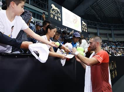 ボルナ・チョリッチさんのインスタグラム写真 - (ボルナ・チョリッチInstagram)「Happy times in Macao😍🎾🫶😁   @mgmmacautennismasters @mgm.mo」12月2日 22時23分 - bornacoric