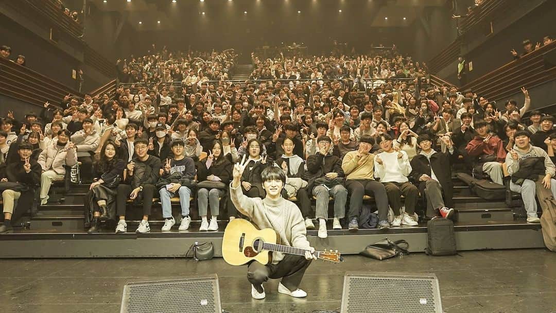 チョン・ソンハのインスタグラム：「오늘 와주셔서 정말 감사합니다. 행복한 하루였다♥️♥️♥️  📸 : @ysyoun_life @ygd_production」
