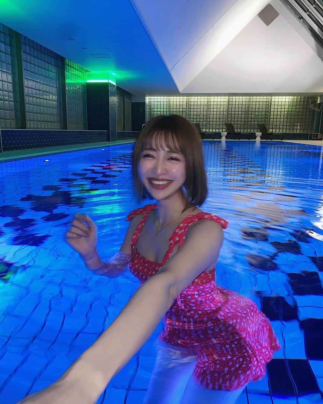 新部宏美のインスタグラム：「🫶🏻💙💕」